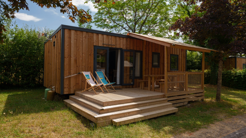 748003353_4 748003353_4