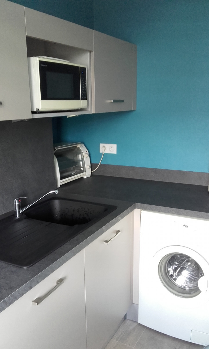 748001258_10 748001258_10