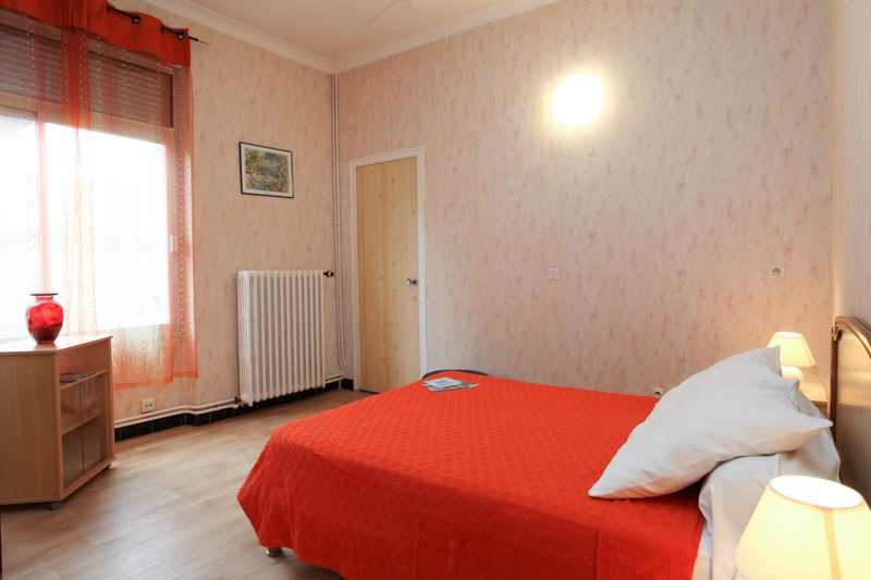 748001267_4 748001267_4