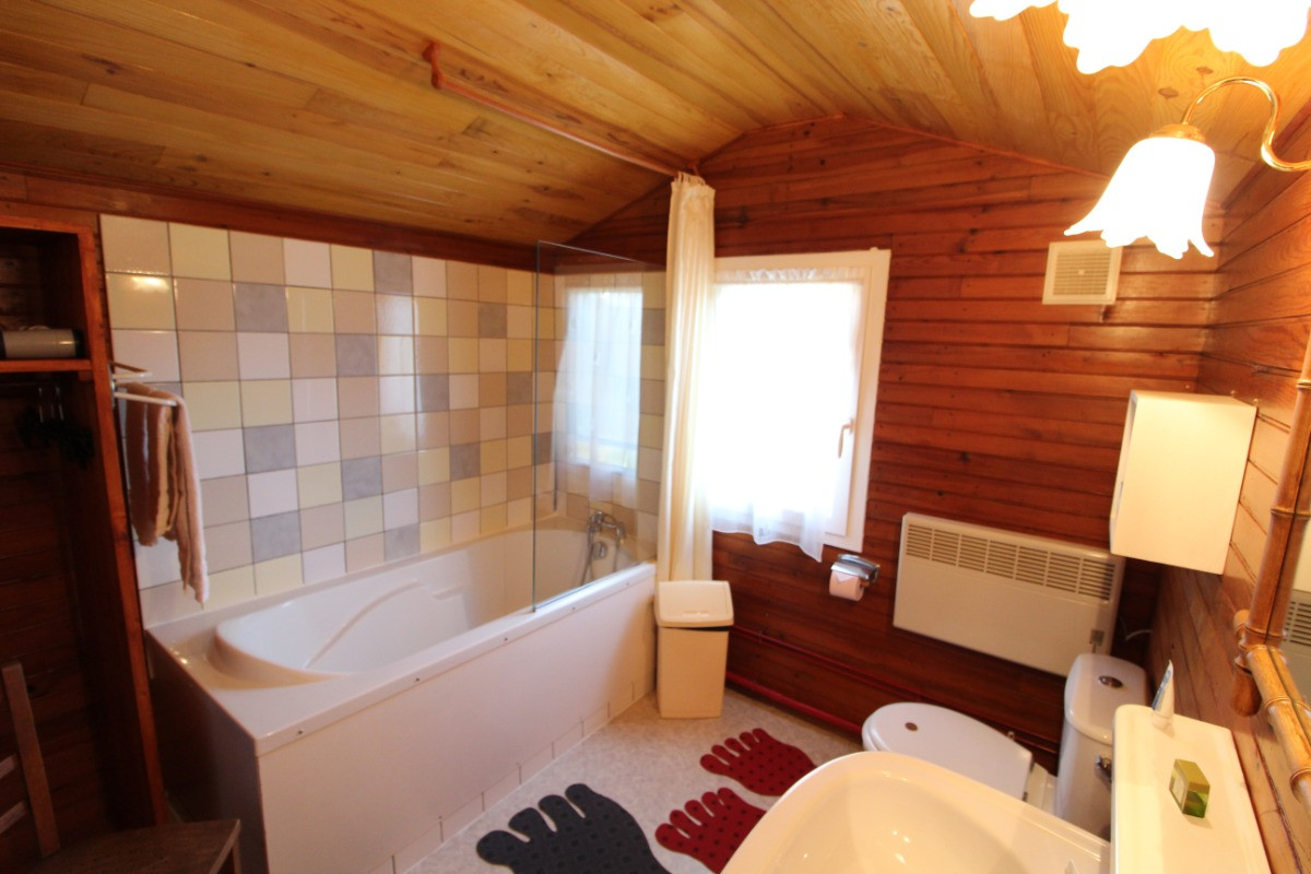 748001317_9 748001317_9