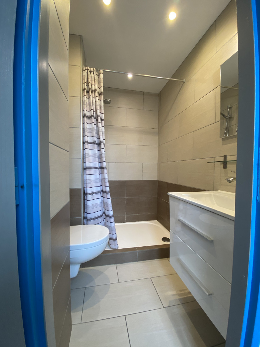 748001913_8 748001913_8