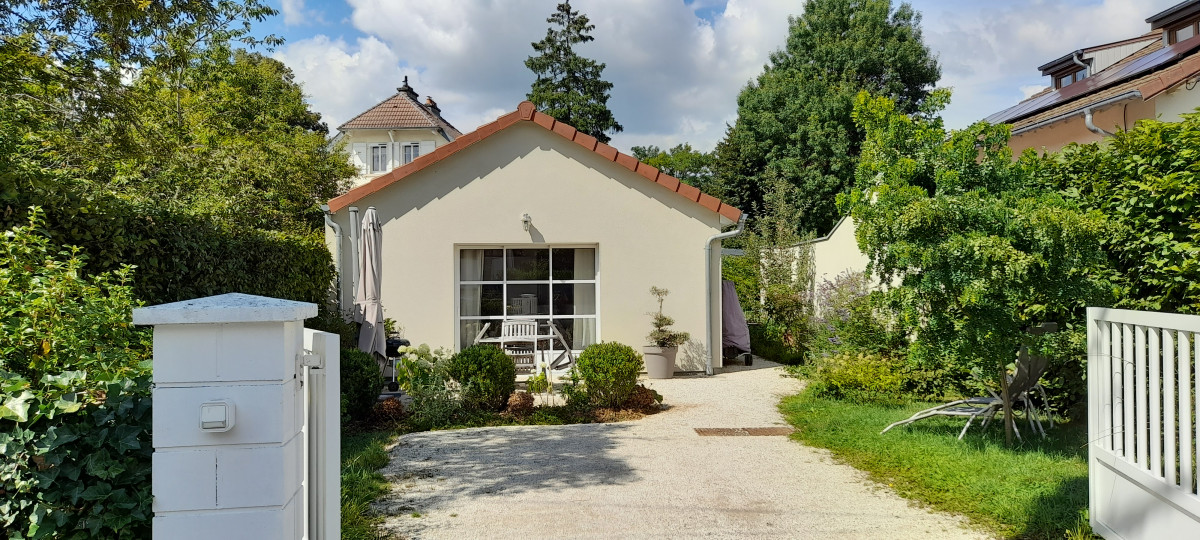 748001838_10 748001838_10