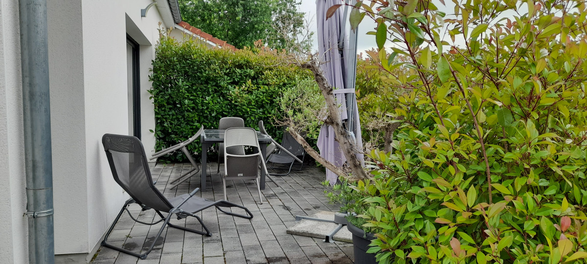 748002864_9 748002864_9