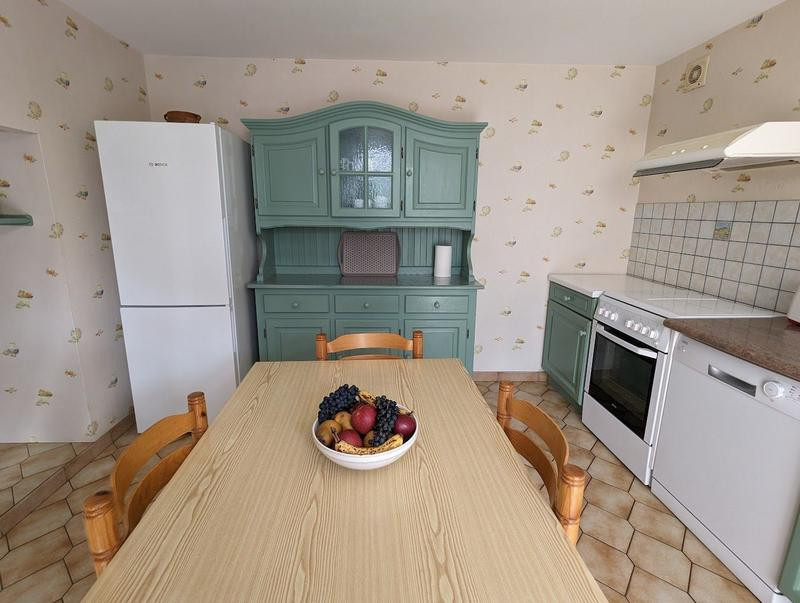 748003762_4 748003762_4