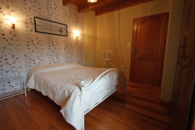 748003762_5 748003762_5