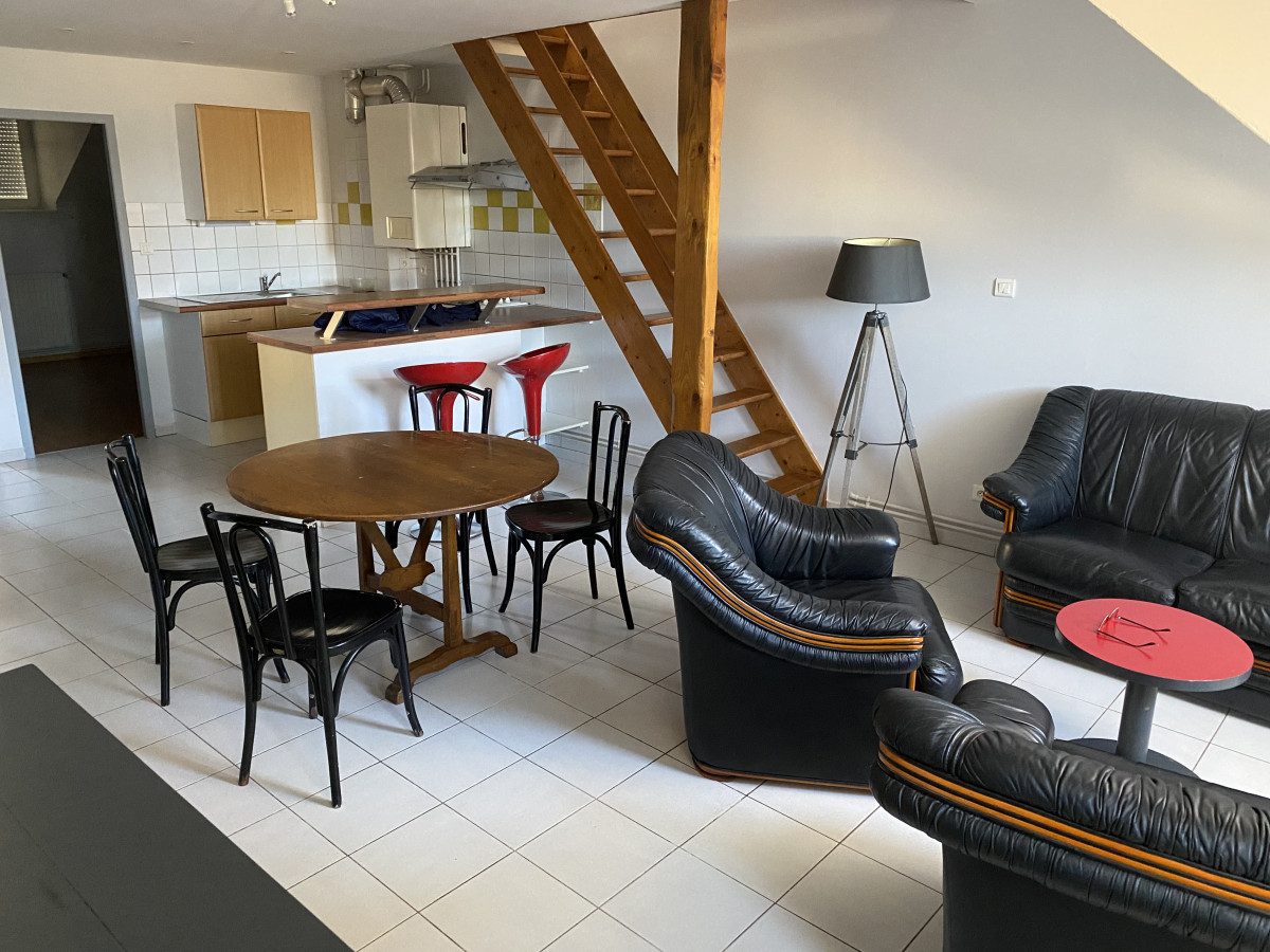 748003919_4 748003919_4