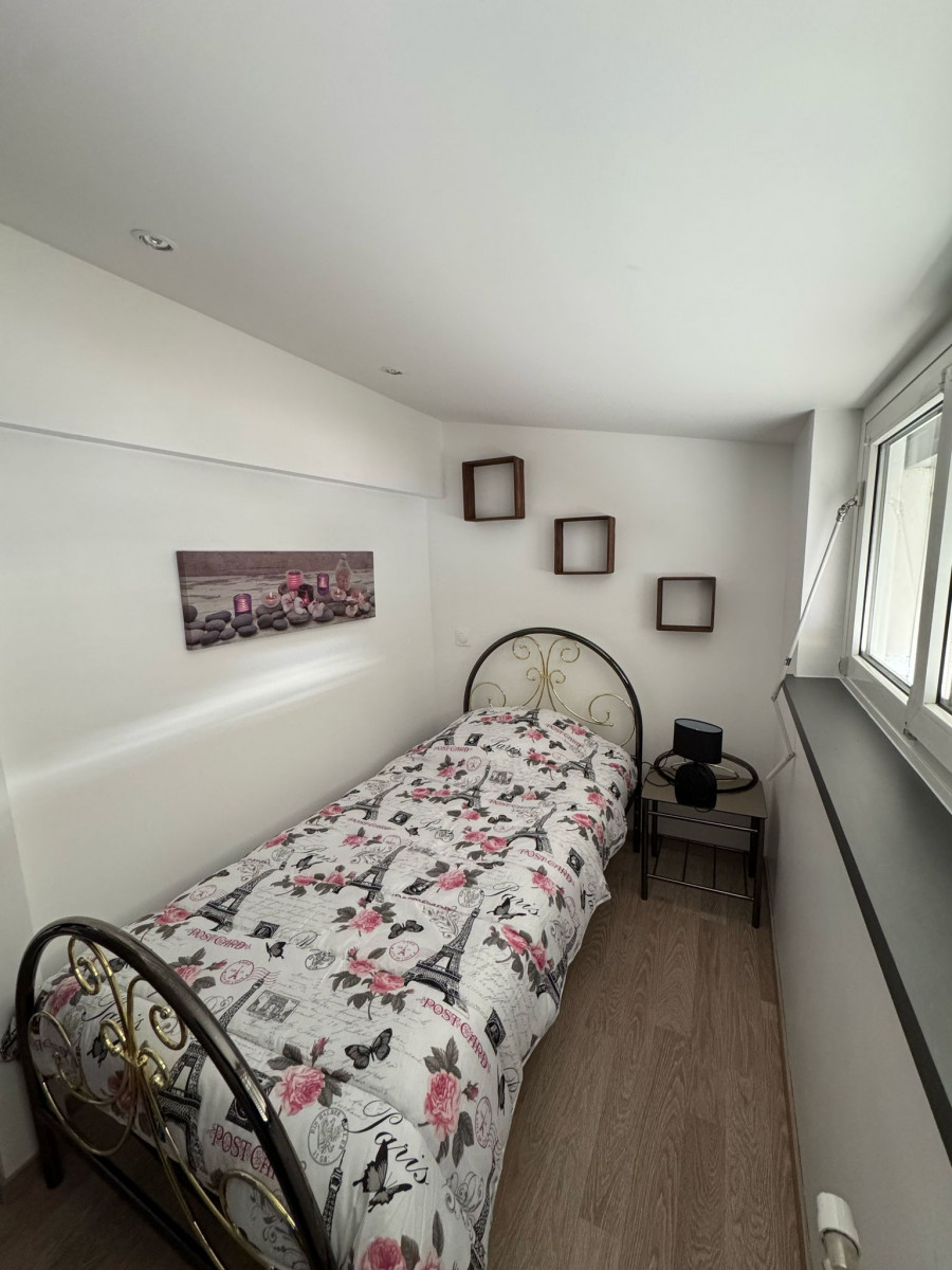 748003957_9 748003957_9