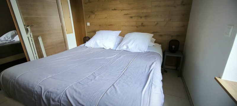 748001232_6 748001232_6