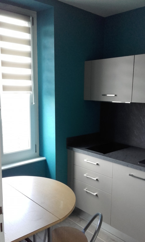 748001258_9 748001258_9