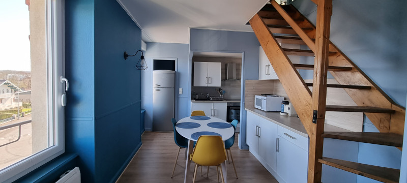 748003809_8 748003809_8