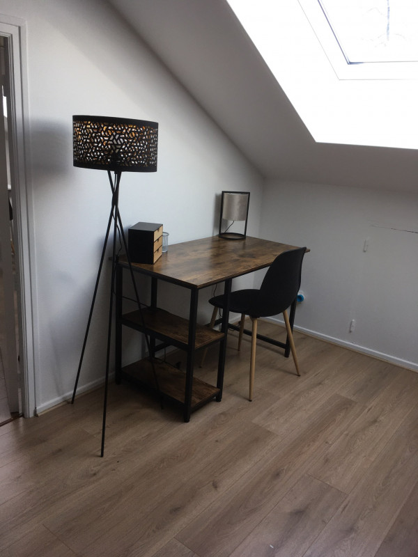 748003809_5 748003809_5