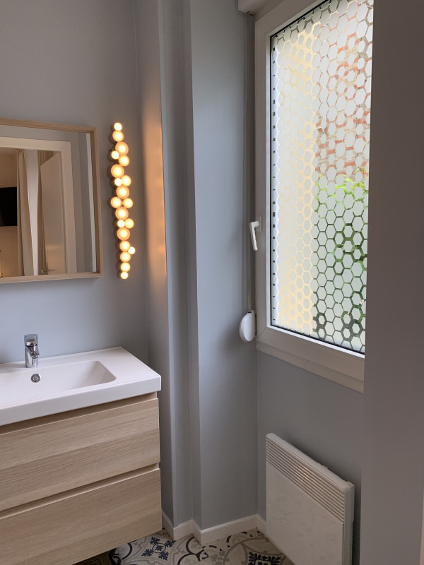 748002610_9 748002610_9