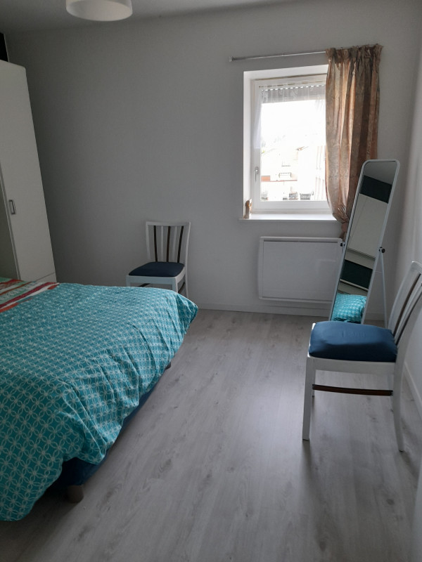 748003376_9 748003376_9