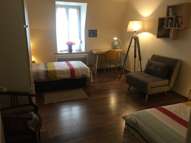 748004179_4 748004179_4